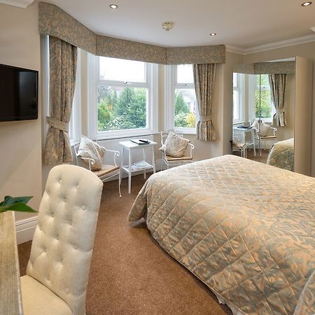 Cheshire Hospitality Ltd T\/A Lennox Lea Studios & Apartments Sale Dış mekan fotoğraf