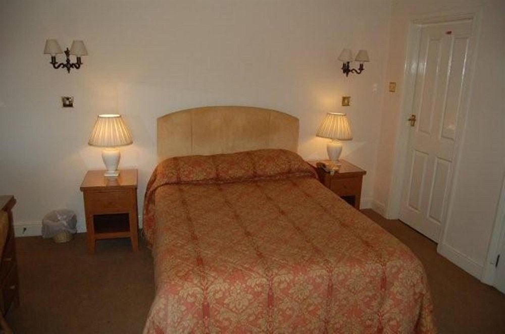 Cheshire Hospitality Ltd T\/A Lennox Lea Studios & Apartments Sale Dış mekan fotoğraf