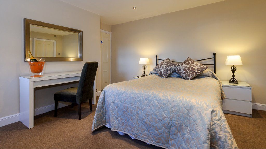Cheshire Hospitality Ltd T\/A Lennox Lea Studios & Apartments Sale Dış mekan fotoğraf